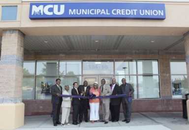 MCU Springfield Gardens Branch Ribbon Cutting2 8.17.12w