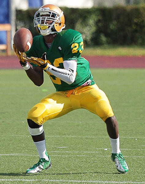 Trinity beats Cross defense