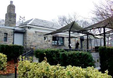 Seniors want more Cunningham Pk center hours