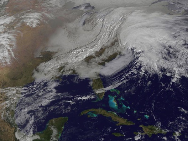 725581main_GOES_storm_0208_800-600