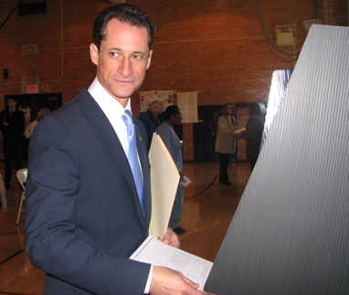 WEINER VOTES 021