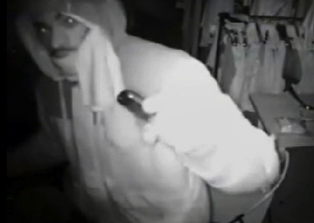 2430-13 BURGLARY 114SQD 11-24-13