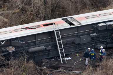 Schumer wants more funding for Federal Railroad Admin.