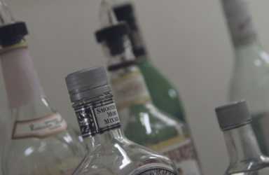LiquorBottlesHC0401_L_300_C_Y