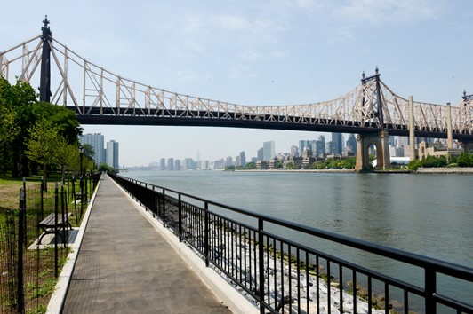 Queensbridge Seawall