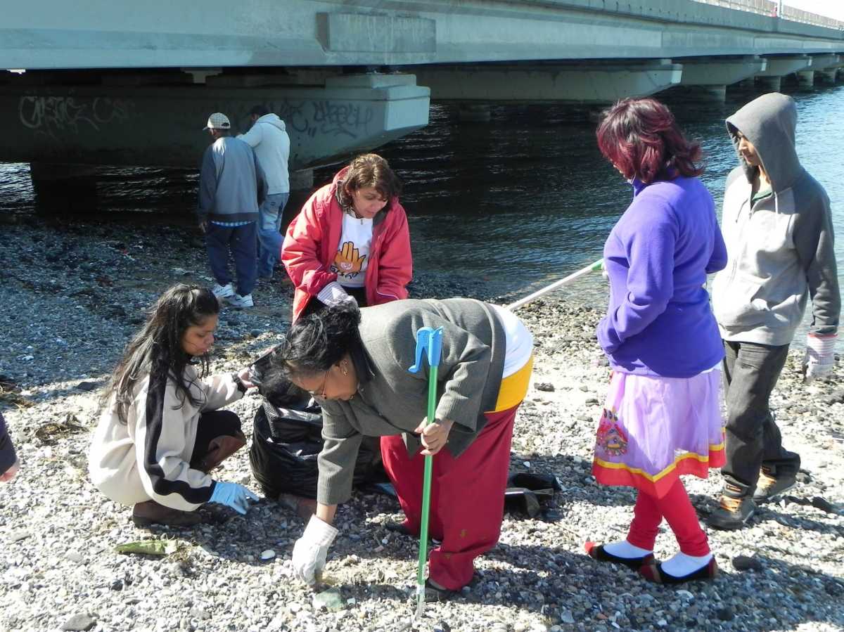 Beach Cleanup April 2014 (1)