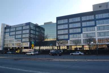 Queens Pointe 2
