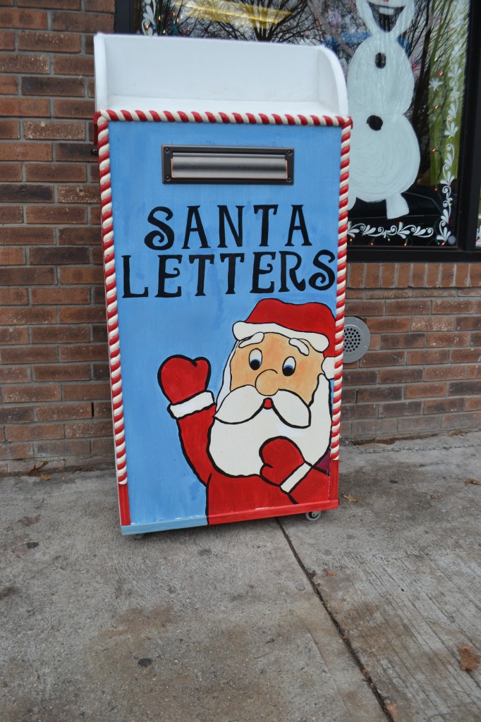 santa mailbox1