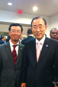 Flushing businessman Ted Han (at left) with U.N. Secretary-General Ban Ki-moon.