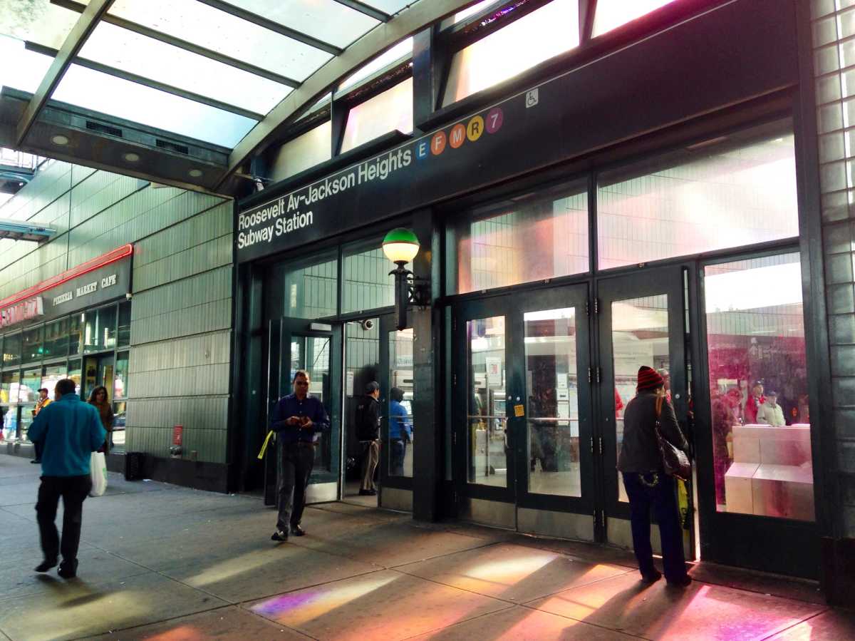 Jackson Heights – Roosevelt Ave
