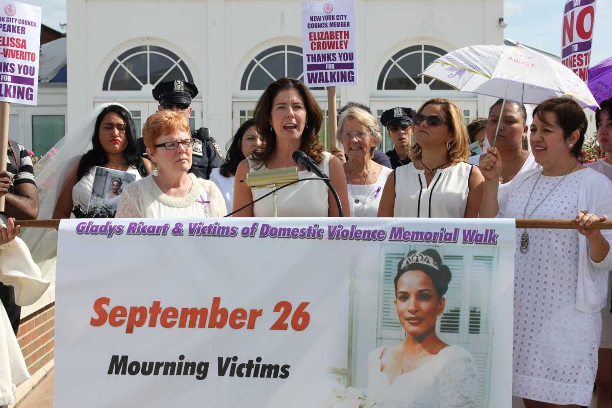 Councilwoman Elizabeth Crowley was joined by City Council Speaker Melissa Mark-Viverito and domestic violence survivors, advocates and family members for the 15th annual Gladys Ricart and Victims of Domestic Violence Memorial Brides’ March on Saturday, Sept. 26 at Atlas Park.