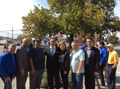 Councilman Eric Ulrich, Queens Parks Commissioner Dorothy Lewandowski and the Howard Beach Kiwanis Club dedicated a refurbished traffic triangle in the club's honor.