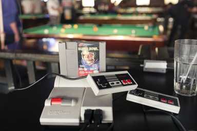 Astoria bar Break & Billiard will host the 2015 Tecmo Super Bowl tournament on Oct. 17.