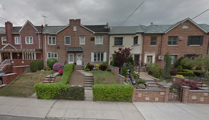 Queens Middle Village houses