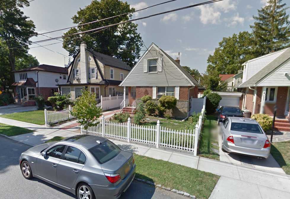 flushing suburb