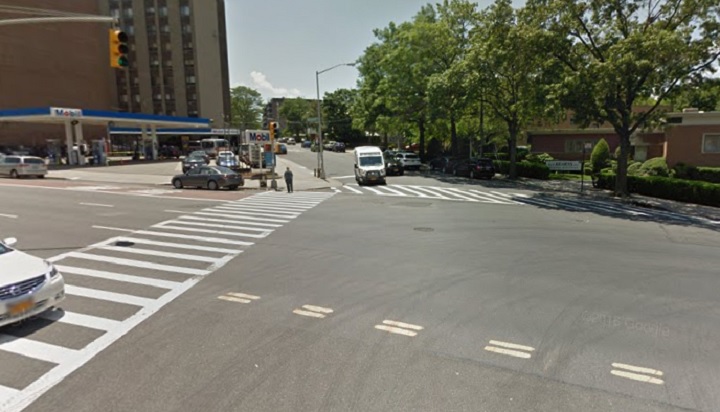 Woodhaven Blvd and Dry Harbor Rd