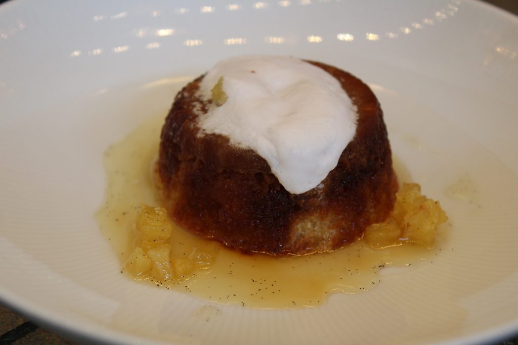 PINAPPLE CAKE MORIMOTO