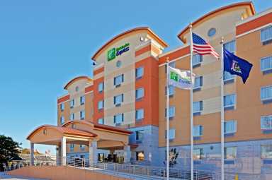holiday inn maspeth