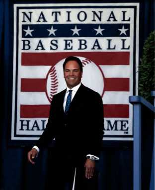 Piazza and Mets fans celebrate on his home turf