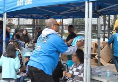 Over 1,000 NE Queens residents attend bike helmet event