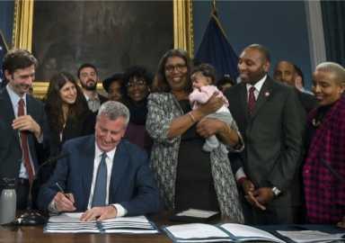 Richards sponsors foster care survey legislation