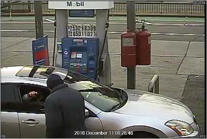 3551-16-robbery-108pct-12-11-16-photo