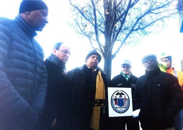 Pols celebrate Jamaica Avenue repaving