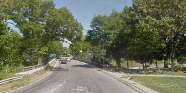 The stretch of Union Turnpike in Kew Gardens where an SUV crashed and burst into flames on Saturday night.