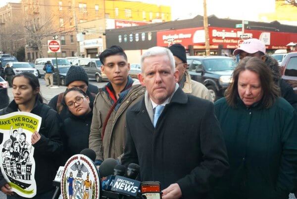 ICE raids bring fear and scams to western Queens immigrant communities