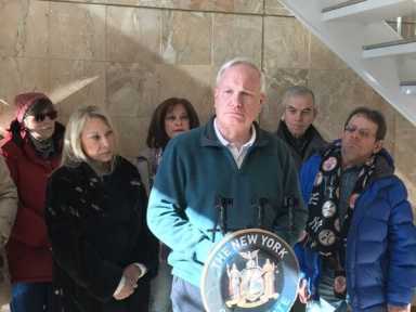 Avella, QQS call for permanent roundtable facilitator on airplane noise