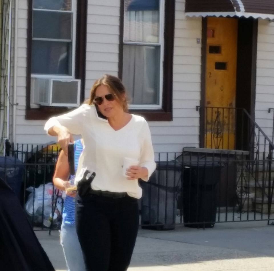 mariskahargitay-mcuffe