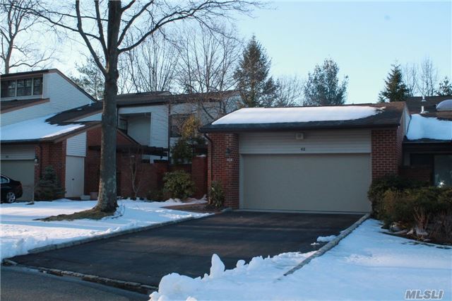 42 bluebird hill ct manhasset