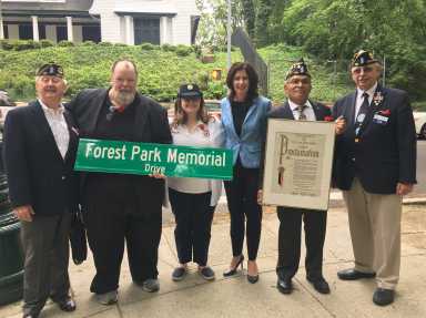 Forest Park Memorial Drive