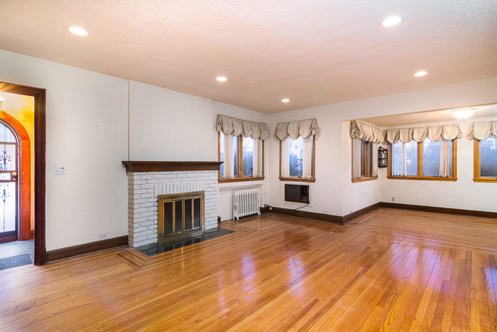 LivingRoom1