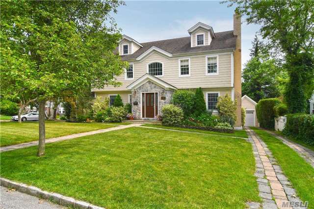 11 north dr manhasset hills
