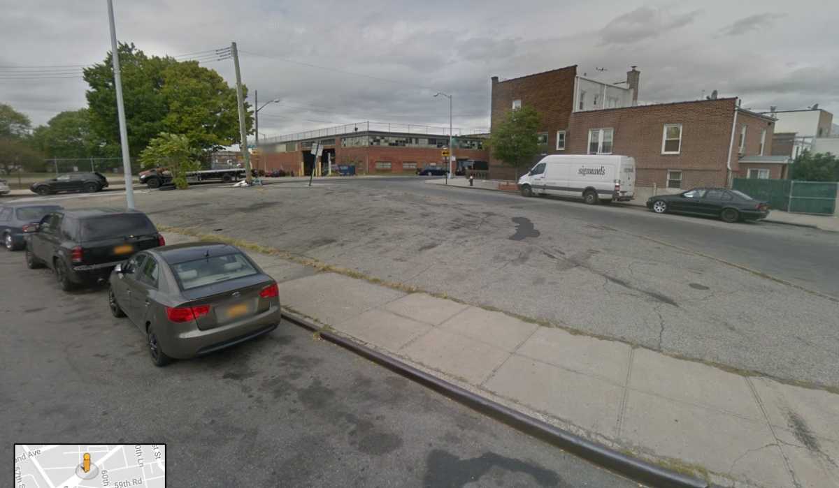Flushing Ave Triangle