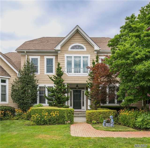 57 pembroke dr glen cove