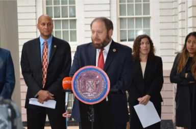 Lancman asks City Council to help low-income employees