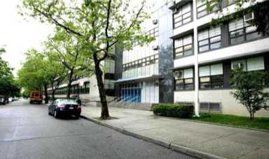 MS 172 in Glen Oaks gets one-way street conversion