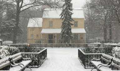 Holiday tour of historic homes in Queens celebrates women