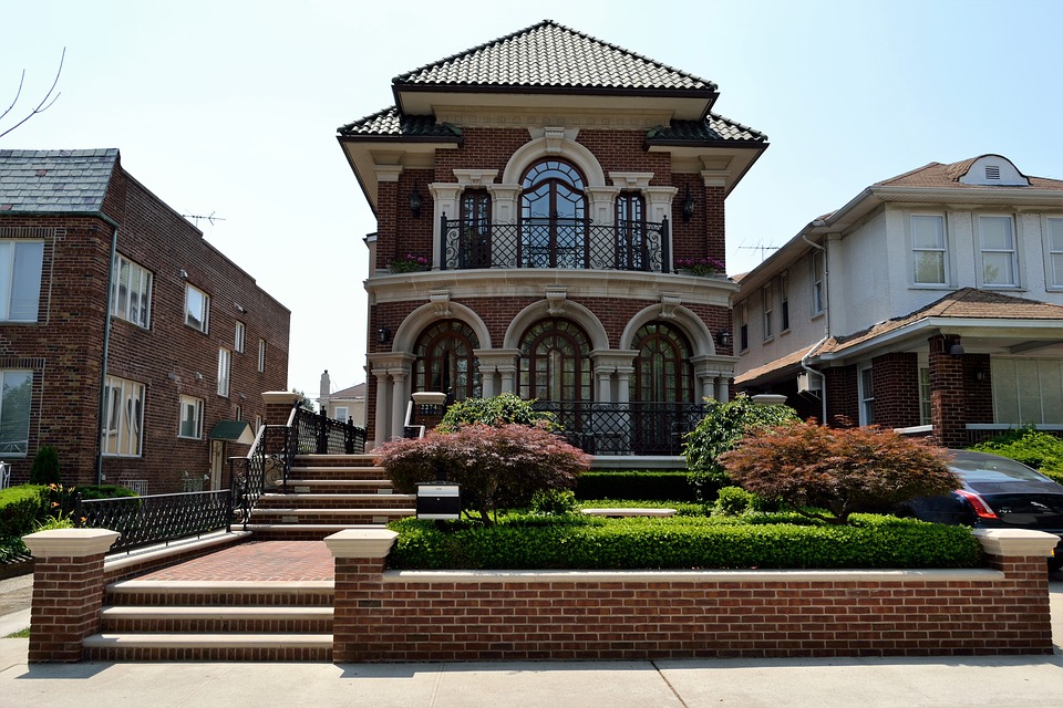 queens homes