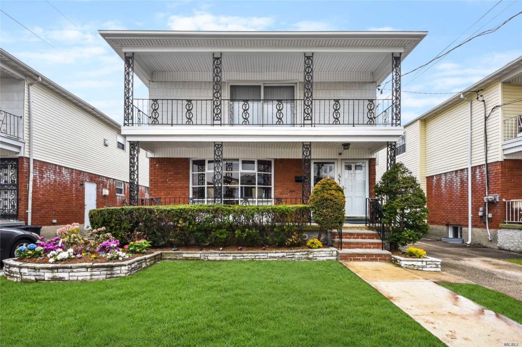 245-40 148th Dr. Rosedale