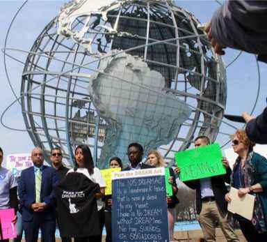 Peralta rallies for DREAM Act at Flushing Meadows Corona Park