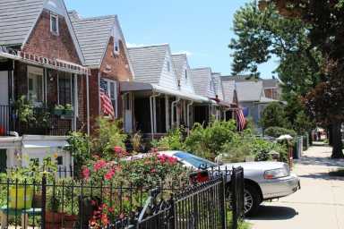 queens homes shutterstock