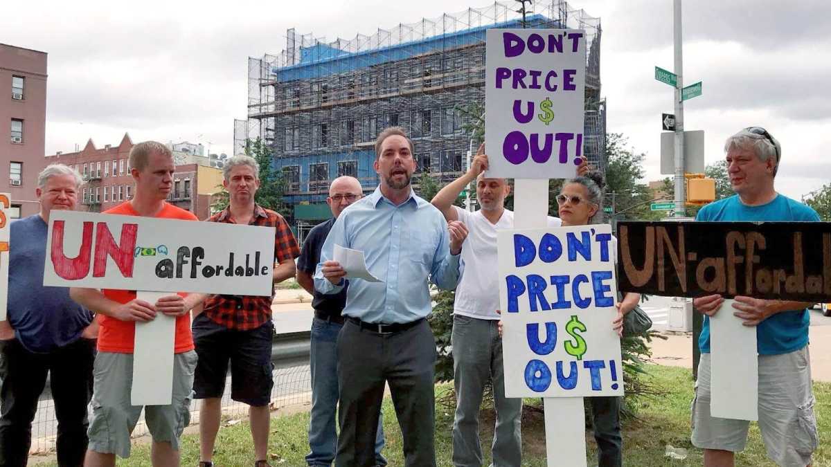 O Leary – Press Conference (2018-08-31 Affordable Housing – Photo 02)