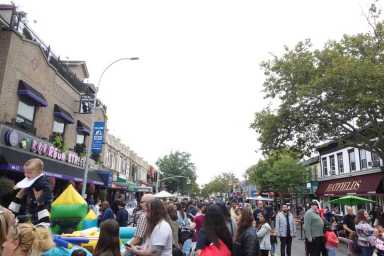 Photos: Bell Blvd. Sunday Stroll draws hundreds