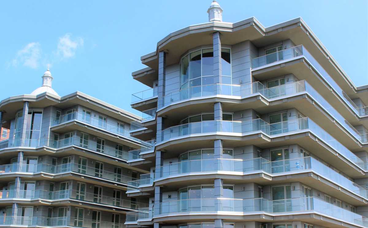 collegepointcondo_2018_11_9_q01