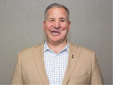Purple Heart recipient and veteran of Iraq war shares his story at Queens College