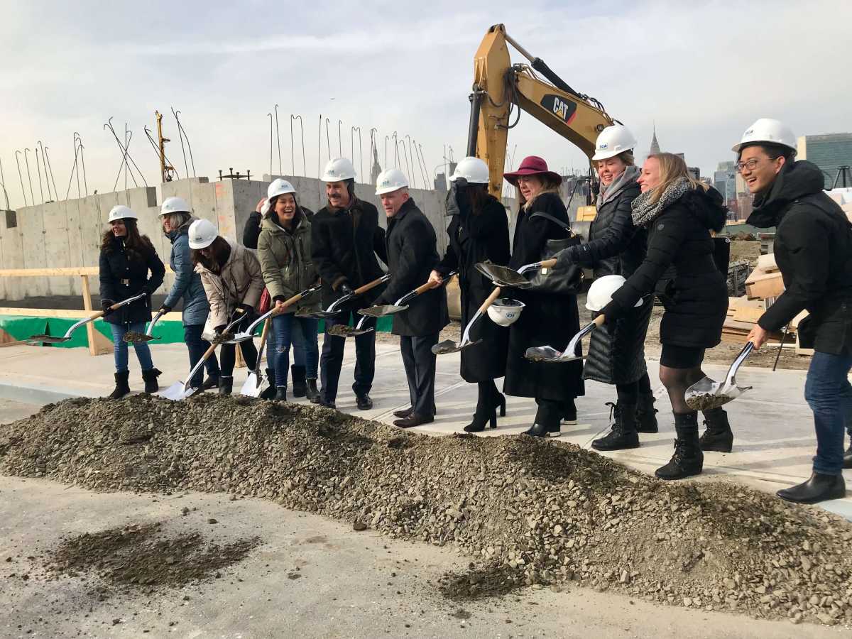 Photo courtesy of Councilman Van Bramer’s office.