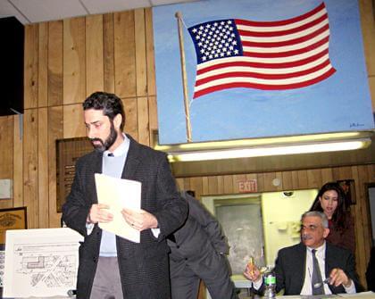 CB 4 fights city school plan